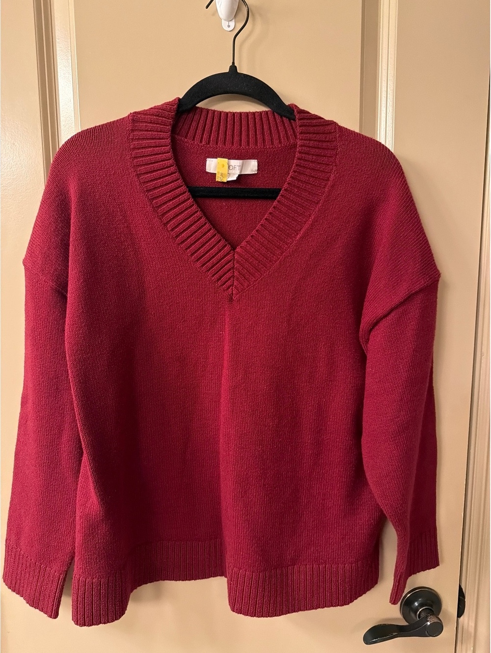 LOFT Women's Burgundy V-Neck Sweater Size Medium